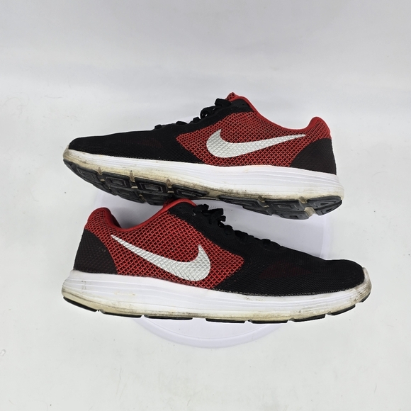 Nike Shoe Men's 12 Revolution 3 Sneakers 819300-600 Red Black - Picture 7 of 7